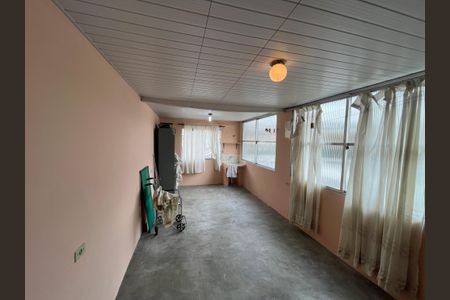 Casa à venda com 189m², 2 quartos e 2 vagas Casa à venda com 189m², 2 quartos e 2 vagasVaranda / Lavanderia