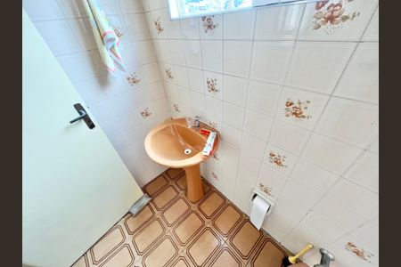 Casa à venda com 189m², 2 quartos e 2 vagas Casa à venda com 189m², 2 quartos e 2 vagasBanheiro da Suíte