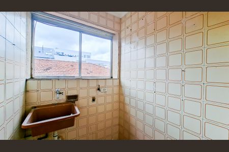 Apartamento para alugar com 66m², 2 quartos e 1 vagaÁrea de Serviço