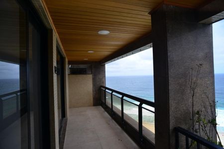 Varanda de apartamento à venda com 4 quartos, 141m² em Barra da Tijuca, Rio de Janeiro
