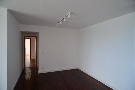 Sala de apartamento à venda com 4 quartos, 141m² em Barra da Tijuca, Rio de Janeiro