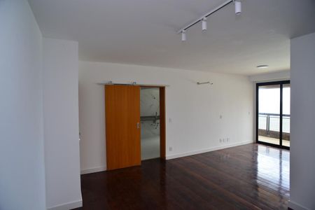 Sala de apartamento à venda com 4 quartos, 141m² em Barra da Tijuca, Rio de Janeiro