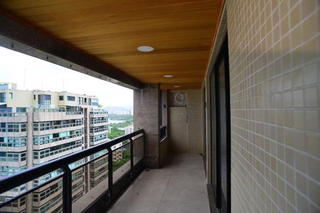 Varanda de apartamento à venda com 4 quartos, 141m² em Barra da Tijuca, Rio de Janeiro