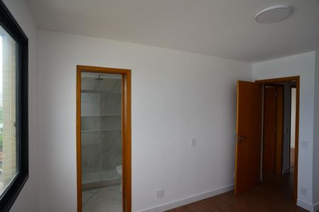 Apartamento à venda com 141m², 4 quartos e 2 vagasSuíte