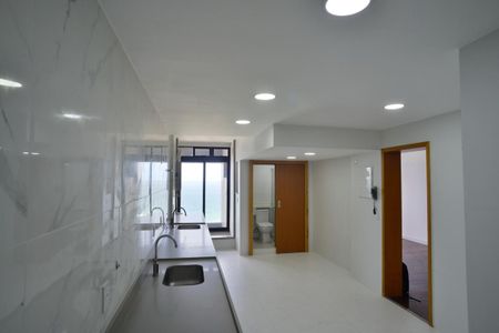 Apartamento à venda com 141m², 4 quartos e 2 vagasCozinha