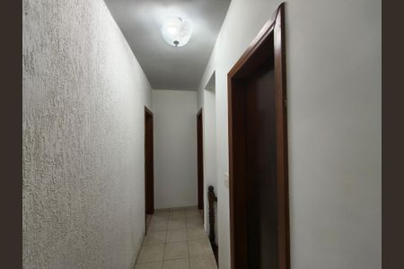 Casa de condomínio à venda com 270m², 5 quartos e 3 vagas Casa de condomínio à venda com 270m², 5 quartos e 3 vagasHall / Circulação