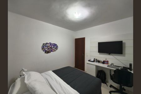 Casa de condomínio à venda com 270m², 5 quartos e 3 vagas Casa de condomínio à venda com 270m², 5 quartos e 3 vagasQuarto 2