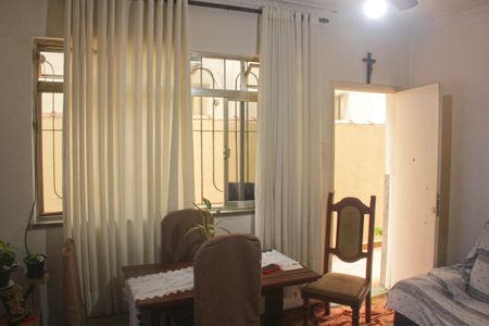 Sala de apartamento para alugar com 2 quartos, 50m² em Embaré, Santos