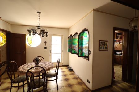 Casa para alugar com 4 quartos, 349m² em Jardim Franca, São Paulo