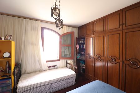 Casa para alugar com 4 quartos, 349m² em Jardim Franca, São Paulo