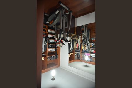 Casa para alugar com 280m², 3 quartos e 4 vagasCloset da suíte 1