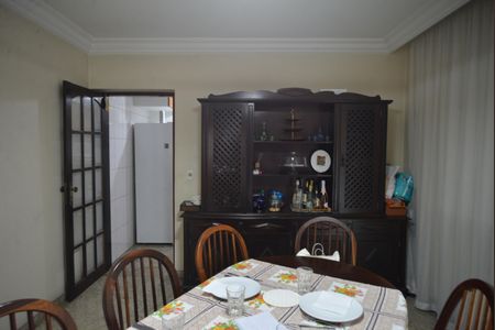 Casa para alugar com 280m², 3 quartos e 4 vagasCozinha