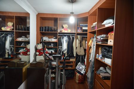 Casa para alugar com 280m², 3 quartos e 4 vagasCloset da suíte 1