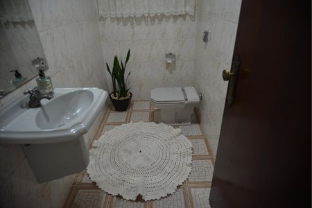 Casa para alugar com 280m², 3 quartos e 4 vagasLavabo