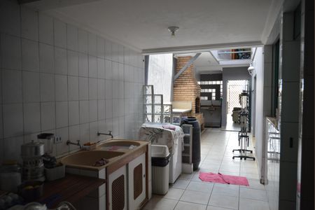 Casa para alugar com 280m², 3 quartos e 4 vagasÁrea de Serviço