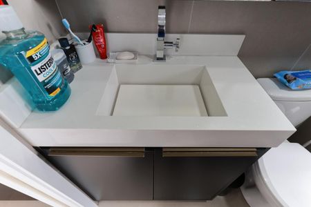 Apartamento à venda com 58m², 2 quartos e 1 vagaBanheiro da suíte