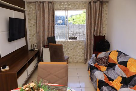 Sala de apartamento para alugar com 2 quartos, 66m² em Vale dos Lagos, Salvador