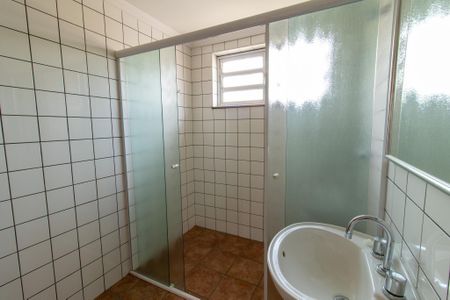 Casa à venda com 444m², 6 quartos e 5 vagas Casa à venda com 444m², 6 quartos e 5 vagasbanheiro do Quarto 5
