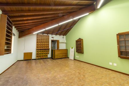 Casa à venda com 444m², 6 quartos e 5 vagas Casa à venda com 444m², 6 quartos e 5 vagasSala 2