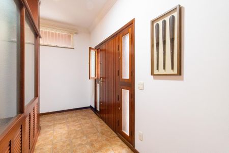 Casa à venda com 444m², 6 quartos e 5 vagas Casa à venda com 444m², 6 quartos e 5 vagasSala