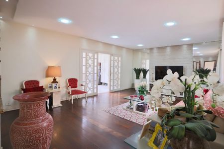 Sala de casa à venda com 4 quartos, 450m² em Vila Oratorio, São Paulo