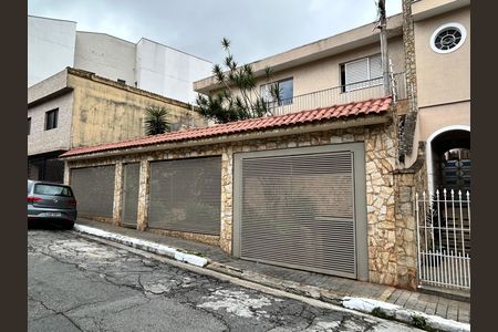 Fachada de casa à venda com 4 quartos, 450m² em Vila Oratorio, São Paulo