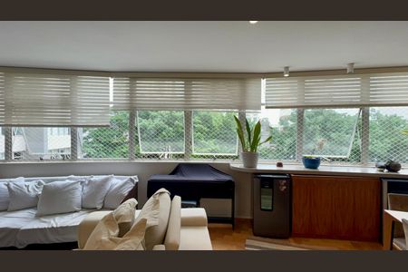 Vista da Sala de apartamento à venda com 3 quartos, 178m² em Jardim Paulistano, São Paulo