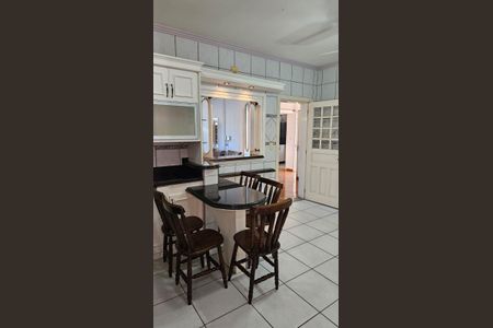 Cozinha  de casa para alugar com 3 quartos, 310m² em São Luís, Canoas