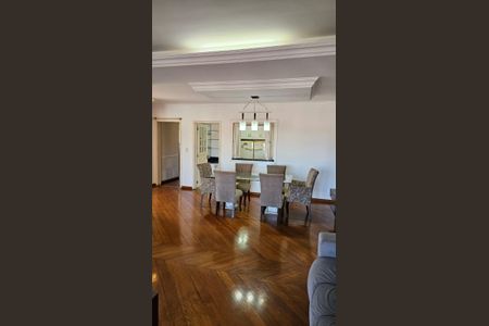 Sala  de casa para alugar com 3 quartos, 310m² em São Luís, Canoas