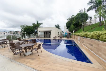 Apartamento à venda com 48m², 2 quartos e 1 vaga Apartamento à venda com 48m², 2 quartos e 1 vagaÁrea comum - Piscina