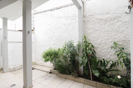 Casa para alugar com 70m², 1 quarto e sem vaga