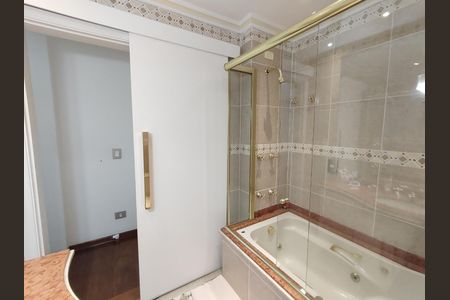 Banheiro de apartamento à venda com 2 quartos, 98m² em Cerâmica, São Caetano do Sul