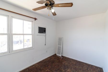 Quarto 1 de apartamento para alugar com 2 quartos, 66m² em Cristal, Porto Alegre