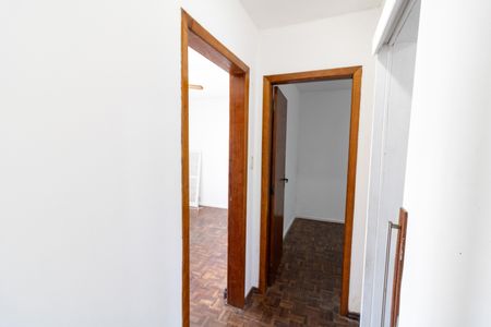 Corredor de apartamento para alugar com 2 quartos, 66m² em Cristal, Porto Alegre