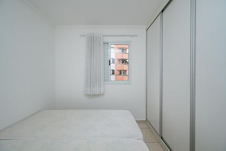 Quarto 1 de apartamento para alugar com 2 quartos, 47m² em Jardim Oriental, São Paulo