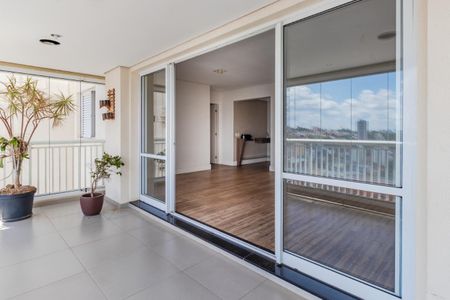 Apartamento à venda com 155m², 4 quartos e 3 vagasFoto 01