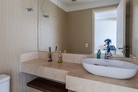 Apartamento à venda com 155m², 4 quartos e 3 vagasFoto 01