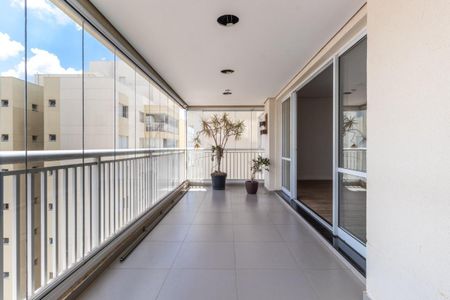 Apartamento à venda com 155m², 4 quartos e 3 vagasFoto 01