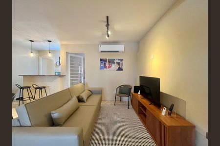 Sala de kitnet/studio para alugar com 2 quartos, 50m² em Jardim do Trevo, Campinas
