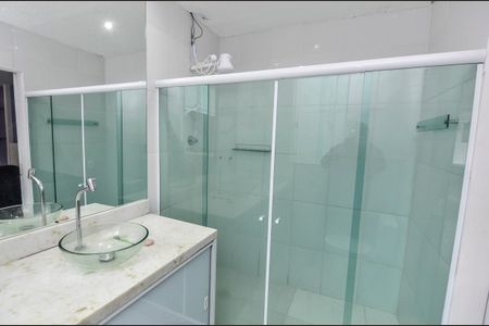 Banheiro de apartamento para alugar com 1 quarto, 60m² em Tijuca, Rio de Janeiro