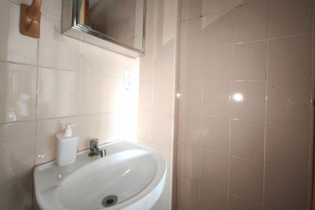 Banheiro de apartamento para alugar com 1 quarto, 39m² em Botafogo, Campinas