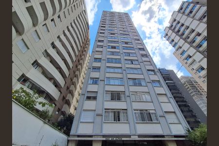 Apartamento para alugar com 133m², 3 quartos e 1 vagaFachada