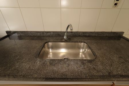 Apartamento para alugar com 63m², 2 quartos e 1 vagaCozinha - Pia