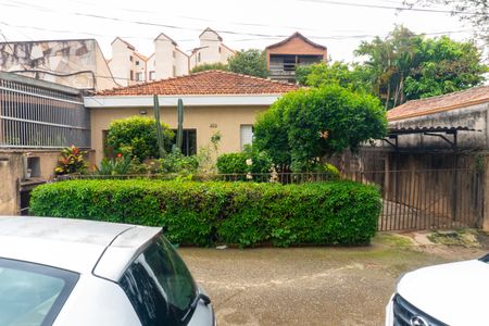 Casa à venda com 400m², 3 quartos e 1 vaga Casa à venda com 400m², 3 quartos e 1 vagaFachada