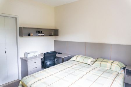 Casa para alugar com 3 quartos, 400m² em Vila Guarani (Zona Sul), São Paulo