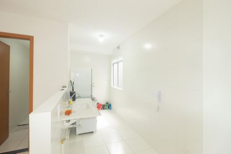 Apartamento para alugar com 45m², 2 quartos e sem vaga Apartamento para alugar com 45m², 2 quartos e sem vagaCozinha e Área de Serviço