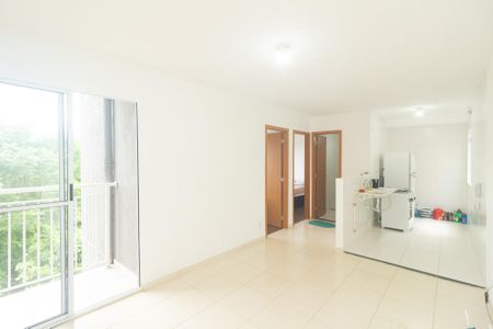 Sala de apartamento para alugar com 2 quartos, 45m² em Guaratiba, Rio de Janeiro