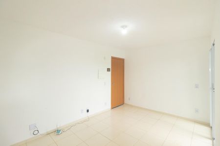 Sala de apartamento para alugar com 2 quartos, 45m² em Guaratiba, Rio de Janeiro