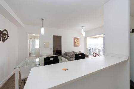 Studio para alugar com 50m², 1 quarto e sem vaga Studio para alugar com 50m², 1 quarto e sem vagaSala_Cozinha