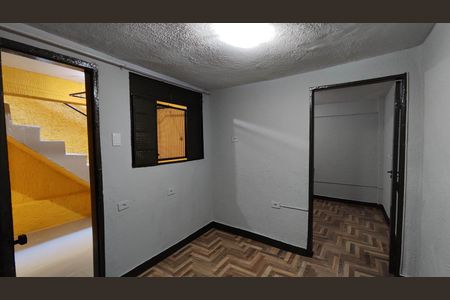 Casa para alugar com 55m², 2 quartos e sem vaga Casa para alugar com 55m², 2 quartos e sem vagaSala
